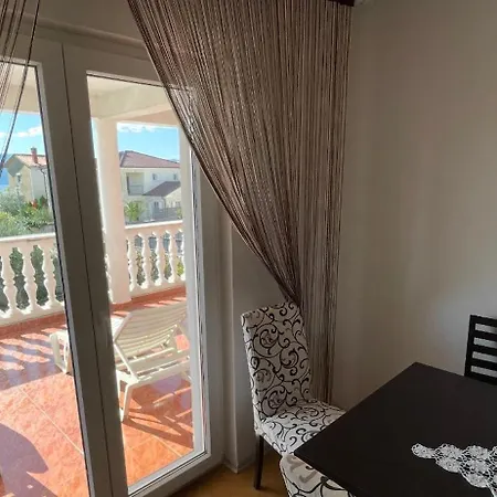 Apartment Haus 